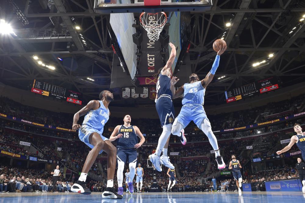 国足主帅赛前谈“关键一战”：我们带着雄心来到这里中国足球队微博.